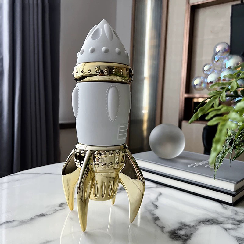 Resin Art Gift For Birthday - 宇宙ロケットの装飾品、クリエイティブなアートワークの装飾、ロケットモデルの彫刻、テレビキャビネットのデスクトップ装飾、北欧工芸品の像、アートギフト